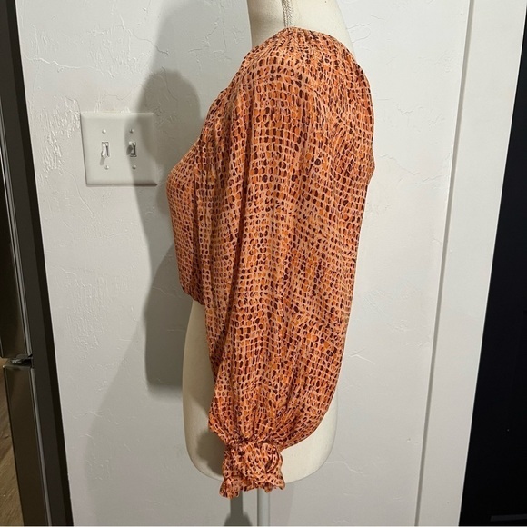 L*Space Nia Club Kids Asymmetrical Crop Top - Picture 4 of 12